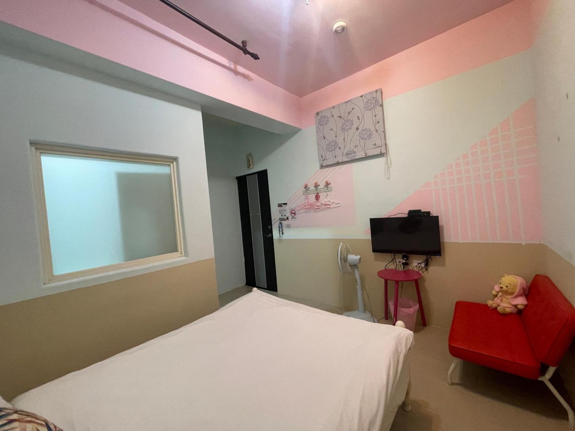 萩閣民宿sara'S House走路可到夜市近市區好停車 Hualian Zewnętrze zdjęcie